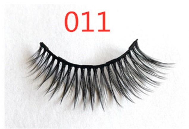 A Pair Of False Eyelashes With Magnets In Fashion - SHIFRAH NERIAH BEAUTY